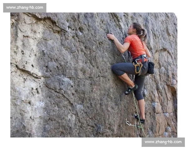 攀岩比赛精彩纷呈,挑战极限运动的勇者们如何突破自我极限